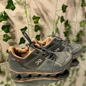 CLOUD running shoes ☁️